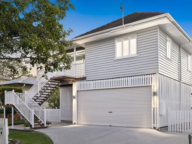 Charming post-war cottage with space to grow