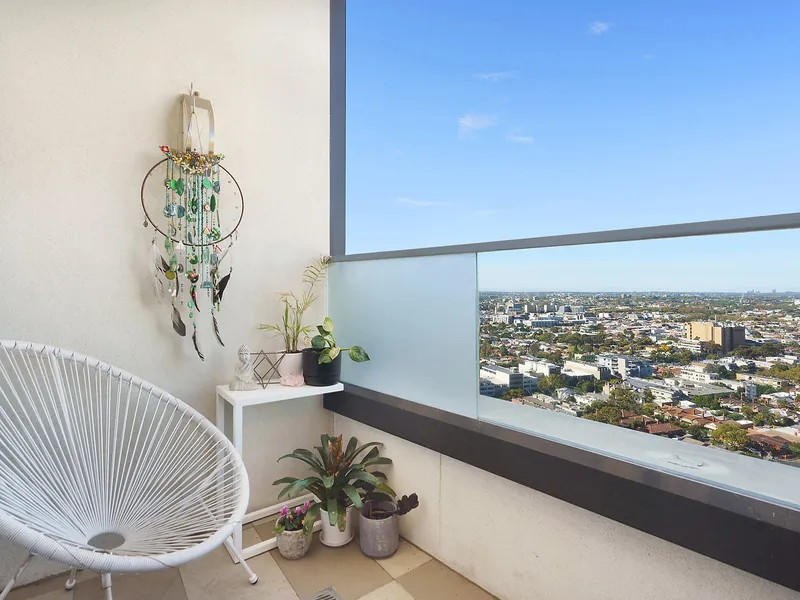 Contemporary living with expansive views