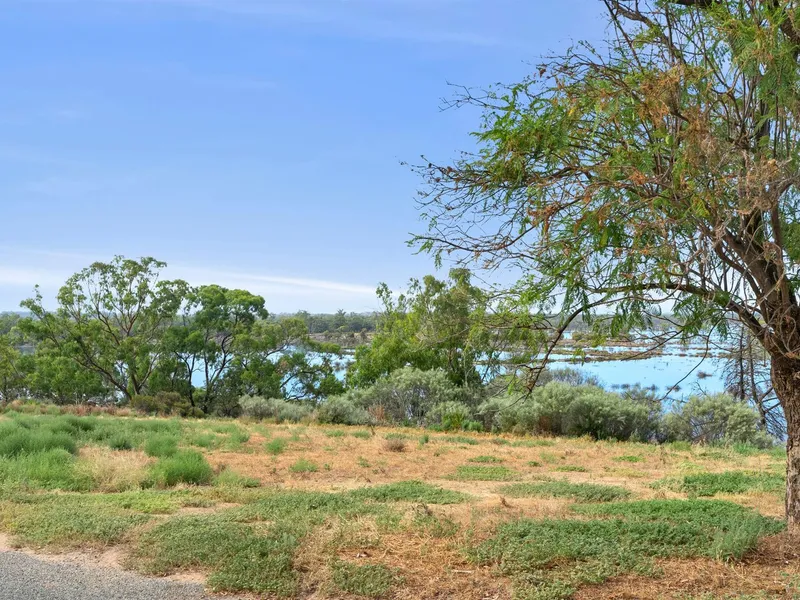 Rare Opportunity to Secure Land with Views - In Tightly Held Street