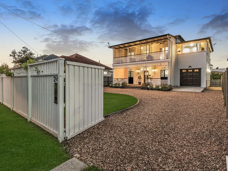 STUNNING CHARACTER HOME