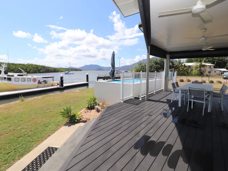 WATERFRONT LIVING AT ITS BEST
