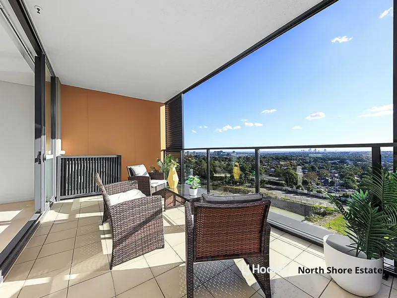 Spacious & Supreme with a Study with Stunning Skyline Views