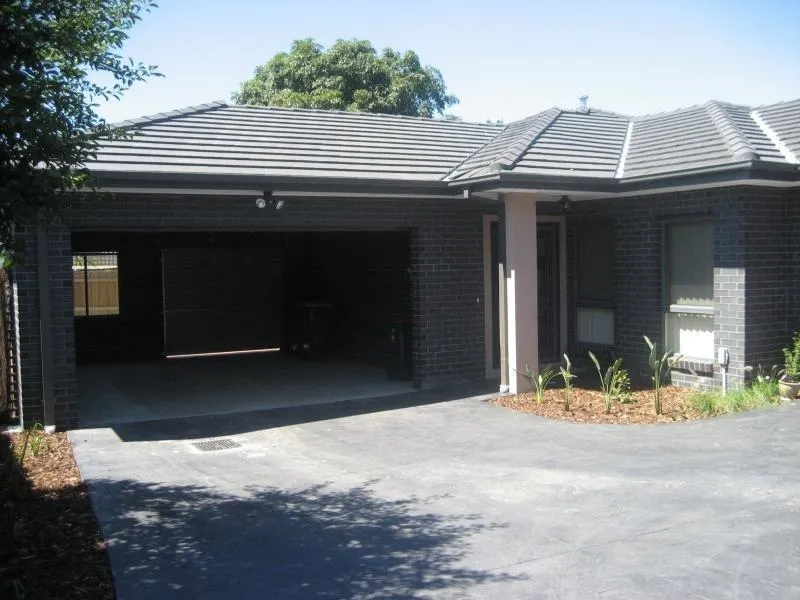 Family Living within Glen Waverley School Zone