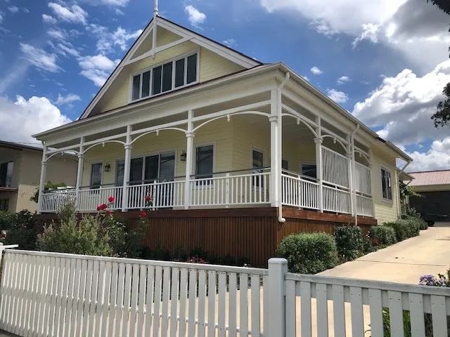 DISTINCTIVE STYLE AND LOCATION