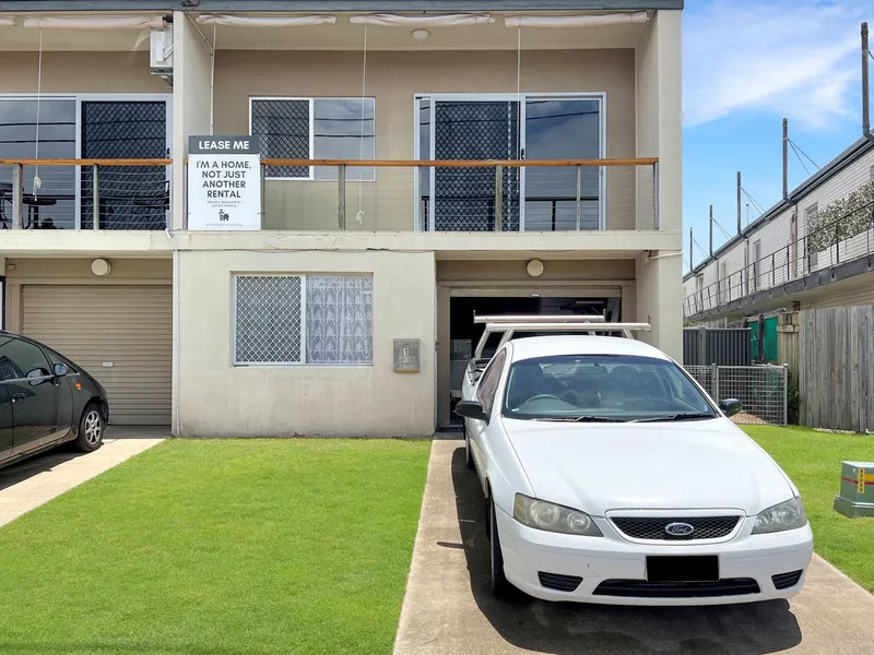 Welcome to Unit 1/3 Down Street, Scarness QLD 4655 (BREAK LEASE)