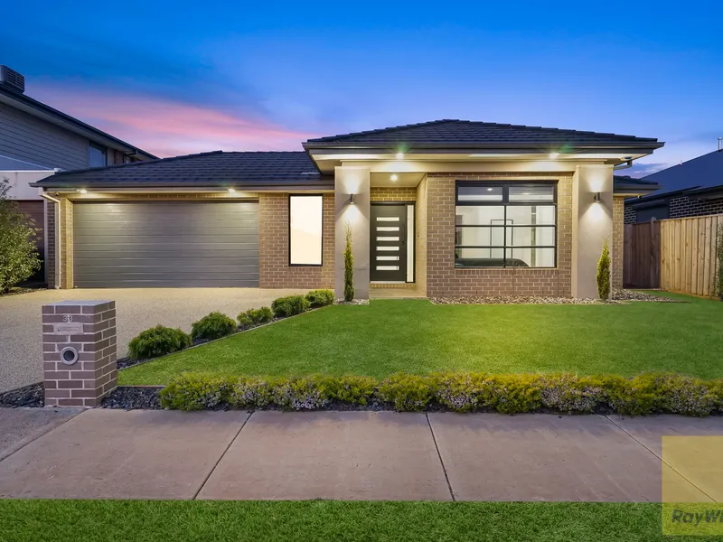 Contemporary Entertainer with Lifestyle Appeal