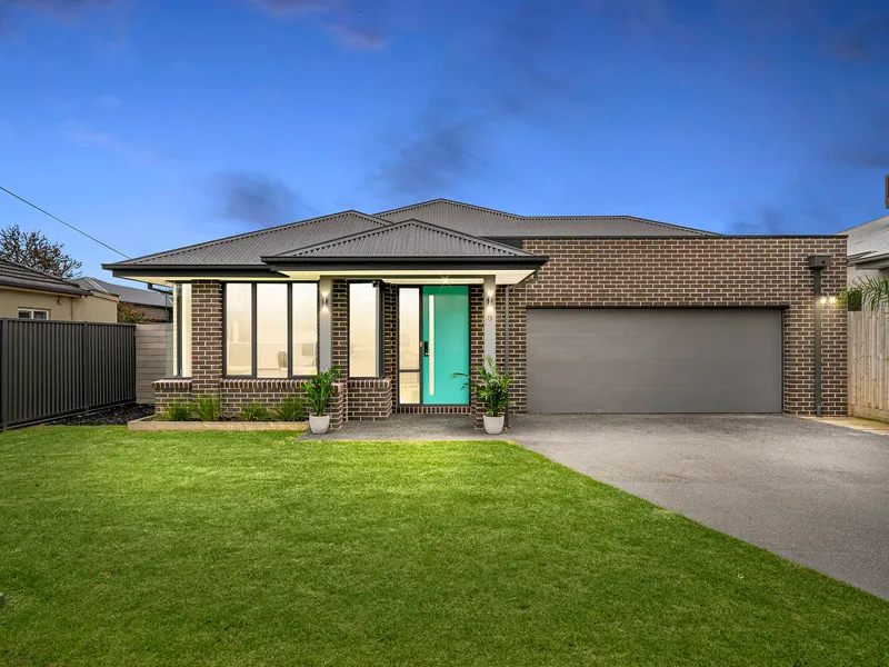 Modern Family Haven in Lifestyle Pocket