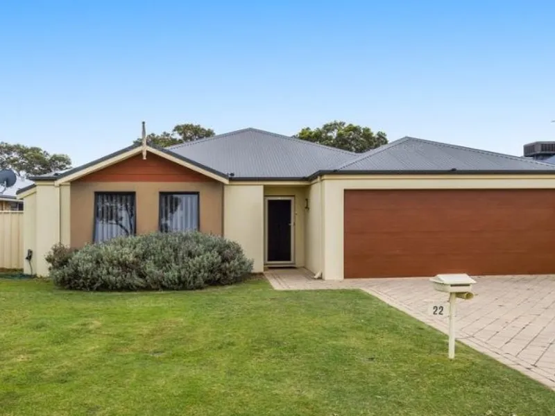 Modern Home - Lock and Leave, Walk to Park/Estuary