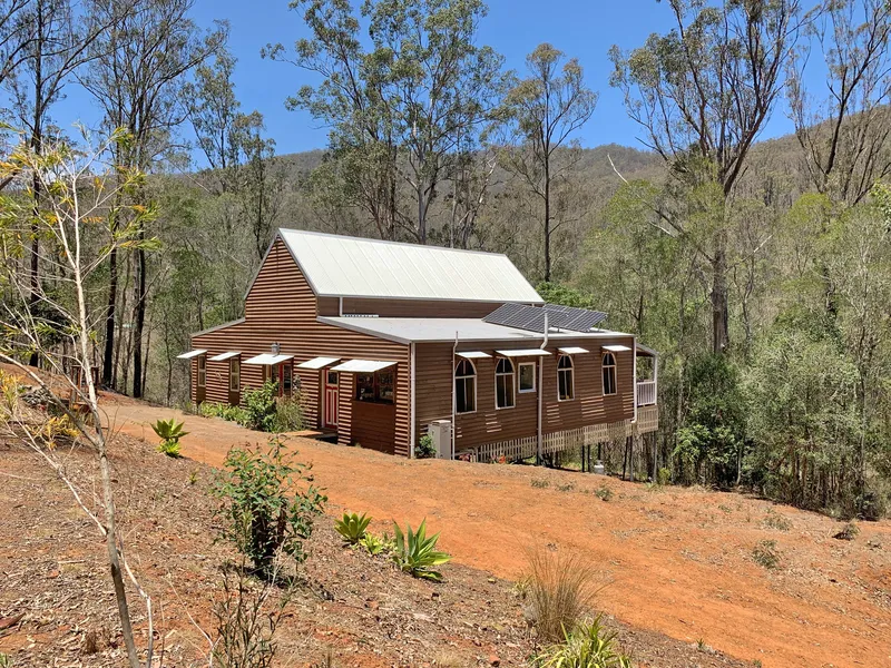 PRISTINE NATURAL BUSH SETTING - 60 acres