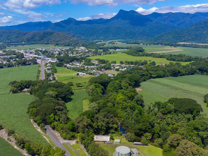 Rural Gem on Mossman River