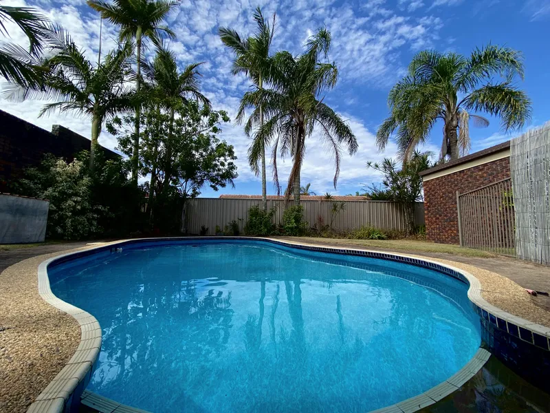3 Bedroom Home, Excellent Location + Pool!