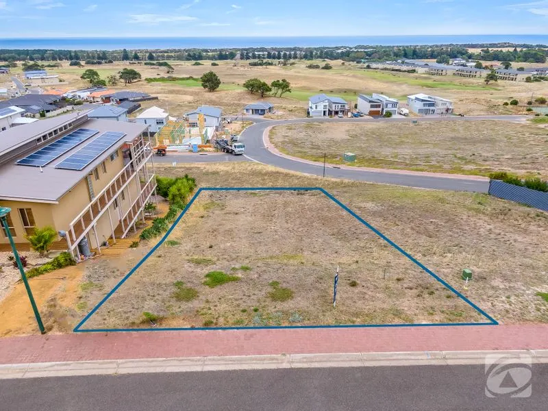 Vacant Land With Extraordinary Sea Views!