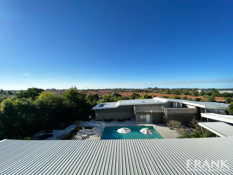 North facing apartment with no neighbours in sight