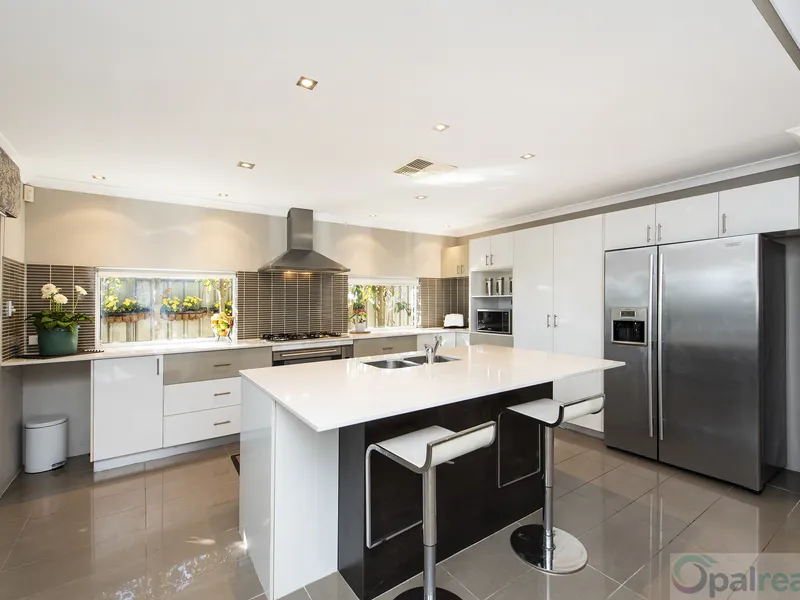 Beautiful ex-display home