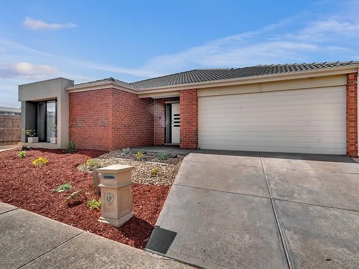 Expansive Family Home Close to Amenities