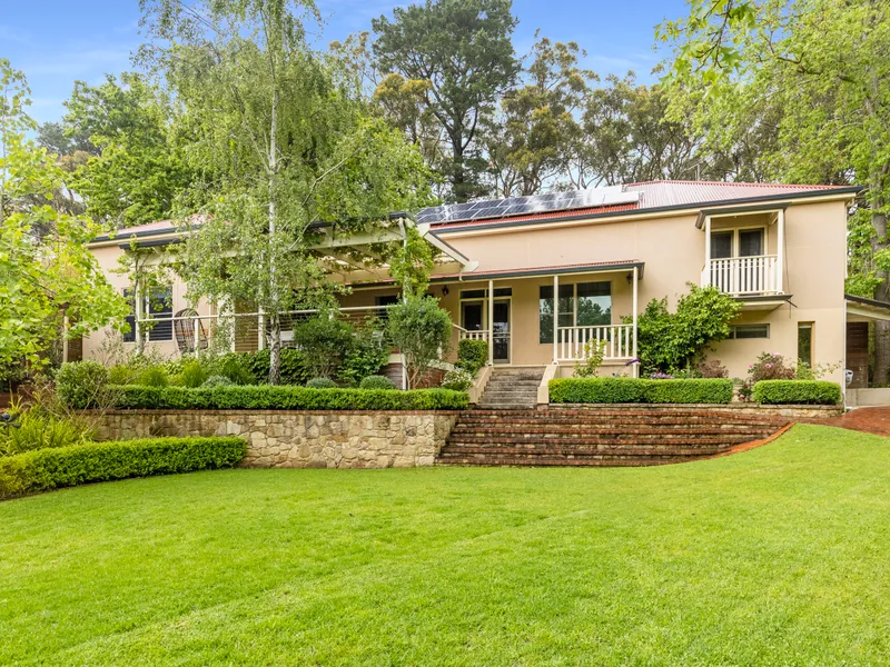 Leafy Family Retreat with Separate Self-Contained Studio