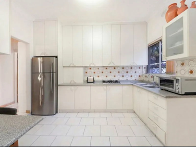 PRIME LOCATION 3 BEDROOM HOUSE