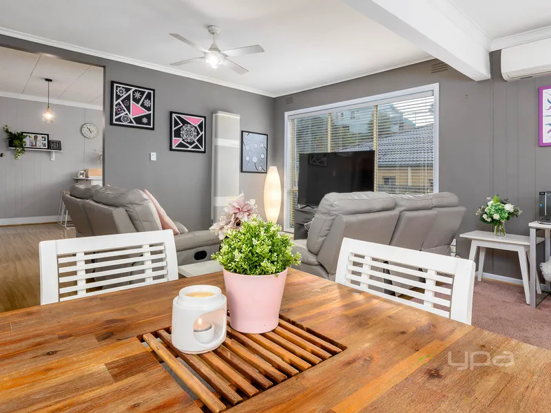 A TRUE MID CENTURY BEAUTY