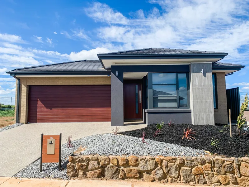 For health and Safety Please email the property manager of this property for a private viewing on catie@sweeneyea.com.au