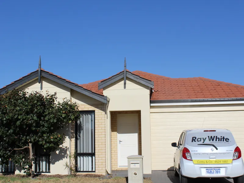 Great family home, walking distance to Settlers School