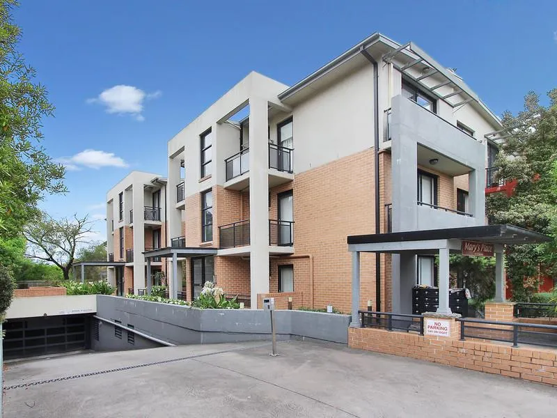 Modern 2 bedroom apartment for lease!