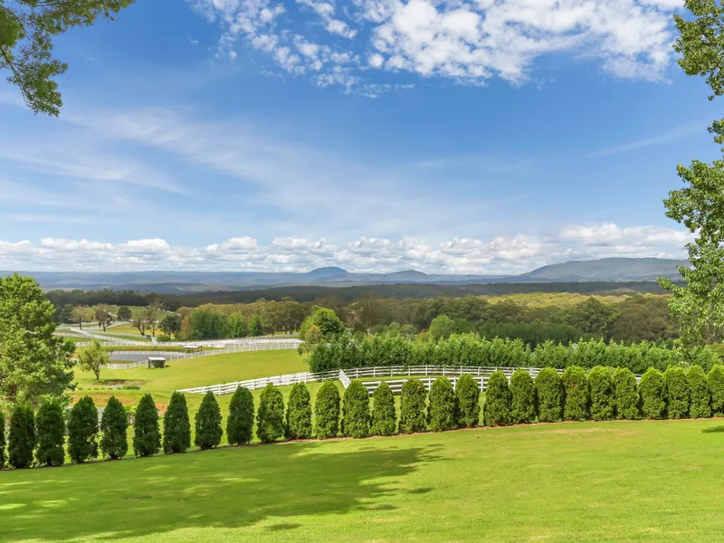 Panoramic Mountain Views