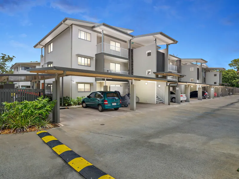 Modern unit near the water