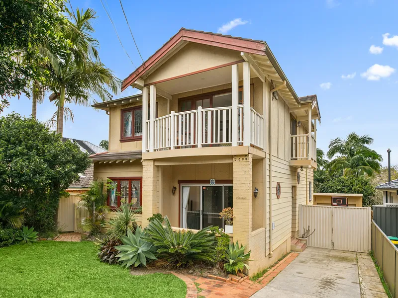 Sunny & Inviting Family Home