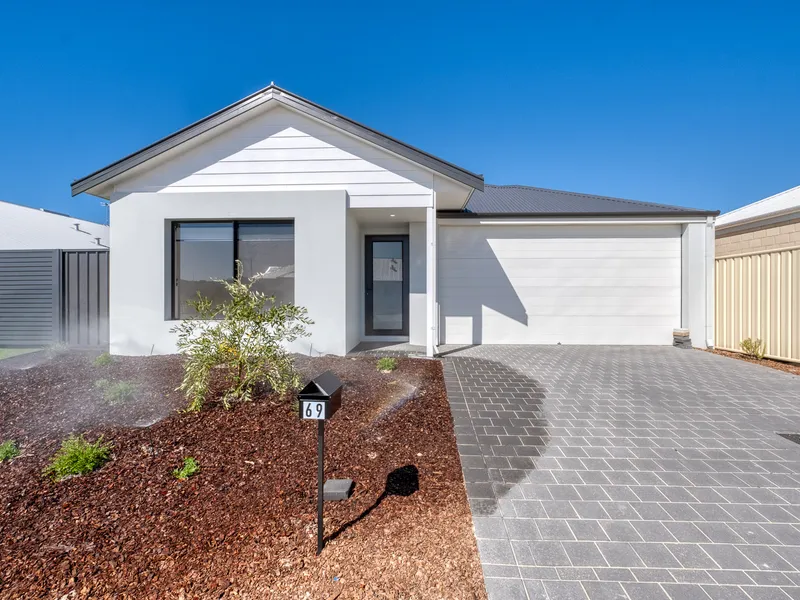 BEAUTIFUL BRAND NEW HOME