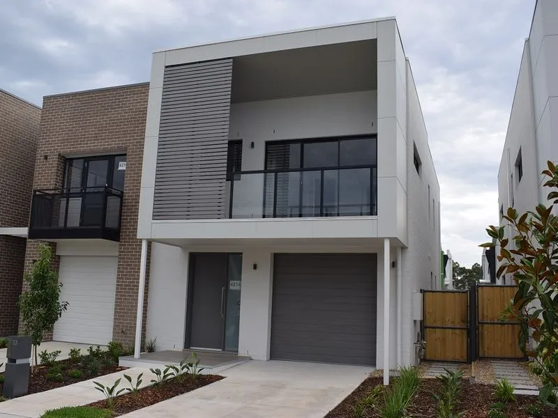 STUNNING THREE BEDROOM FAMILY HOME