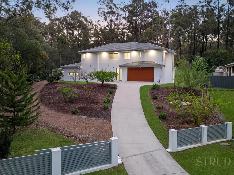 Exceptional Family Luxury | Owners Committed Elsewhere!