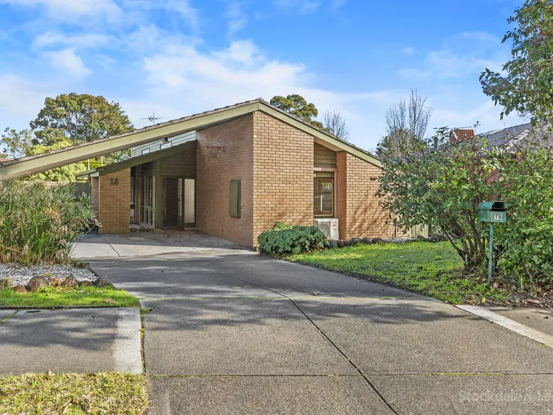 Soaring ceilings, sensational light & superb bones for an update