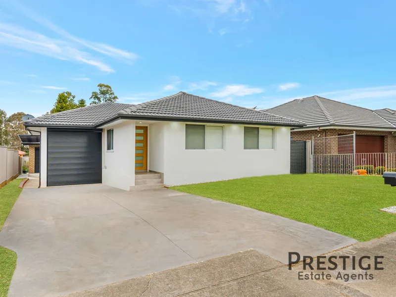 Full Renovated Modern Family Home!!