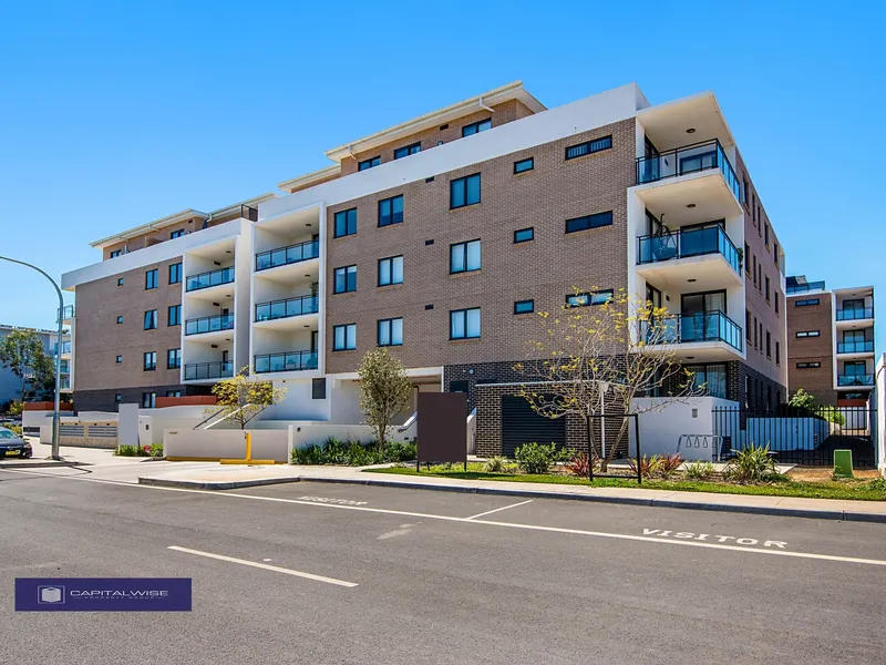 MODERN THREE BEDROOM UNIT IN KELLYVILLE