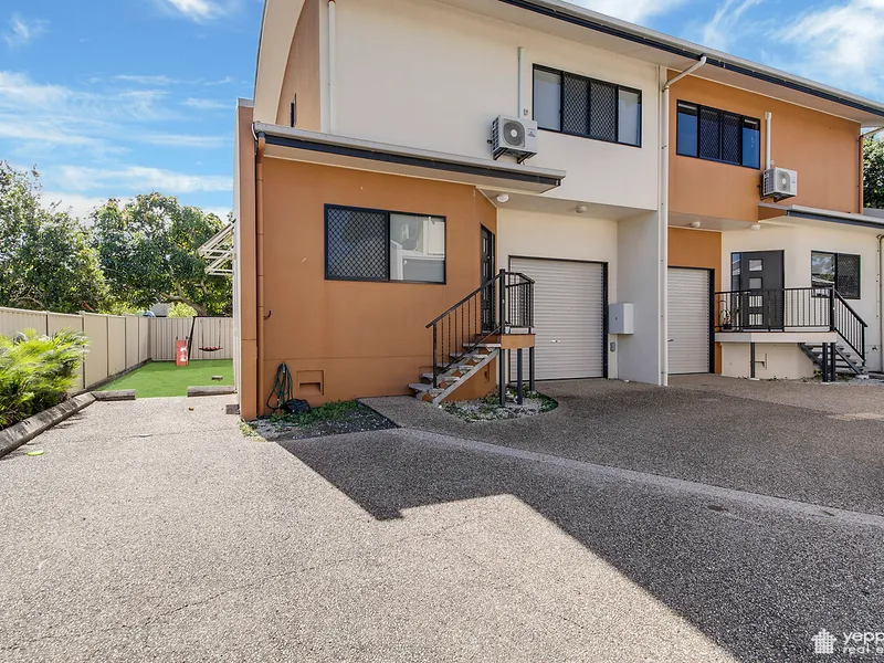 Perfectly Located Modern 3 Bed Townhouse!
