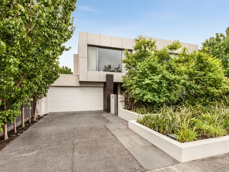 Exceptional Living, Lifestyle & Location