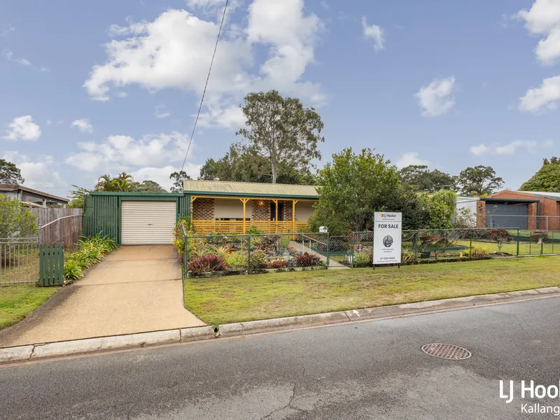 Charming 3-Bedroom Home with Modern Upgrades and Extensive Gardens