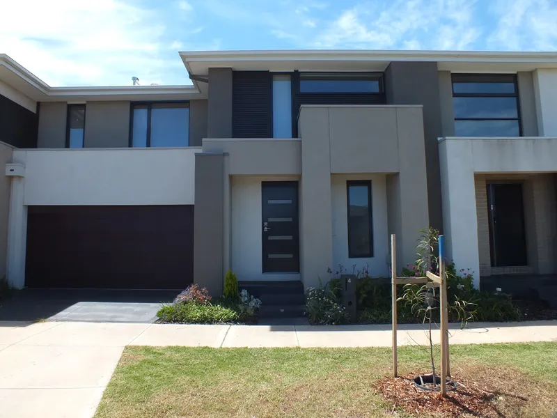 Modern Townhouse in Allura Estate