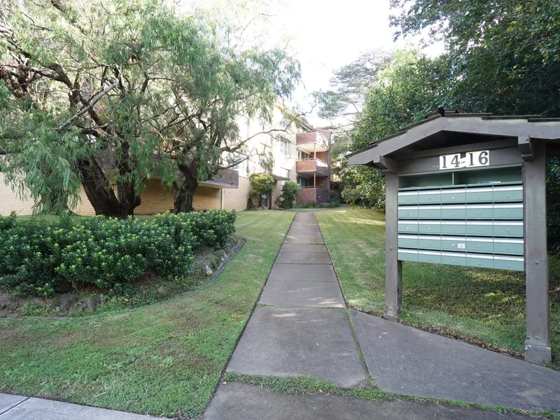 Newly Renovated Spacious Unit