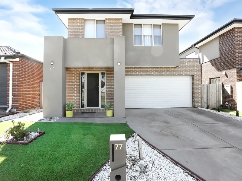 Stunning 4 bed 2 living family home