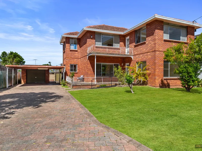 PERFECT LOCATION | OPPORTUNITIES GALORE