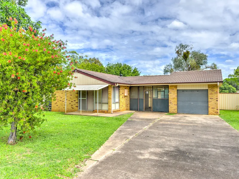 Solid Brick and Tile Property in Manilla