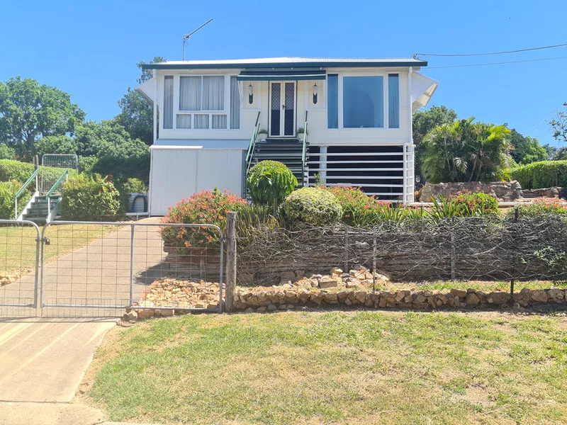 Living In History - 3 Bedroom Nearly a Walk in, Walk out