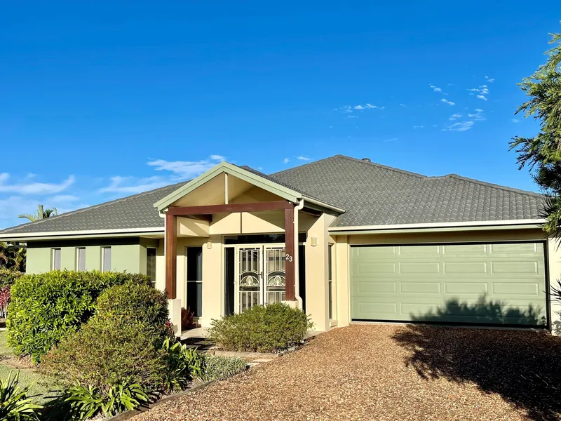 Executive Acreage Residence with 4 bedrooms and a huge office!