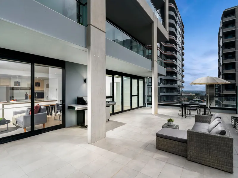 Huge One Of A Kind 11th Floor Terrace