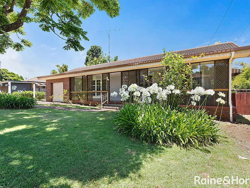 3 Bedrooms + Study, Storage & Rumpus Rooms in Rangeville!