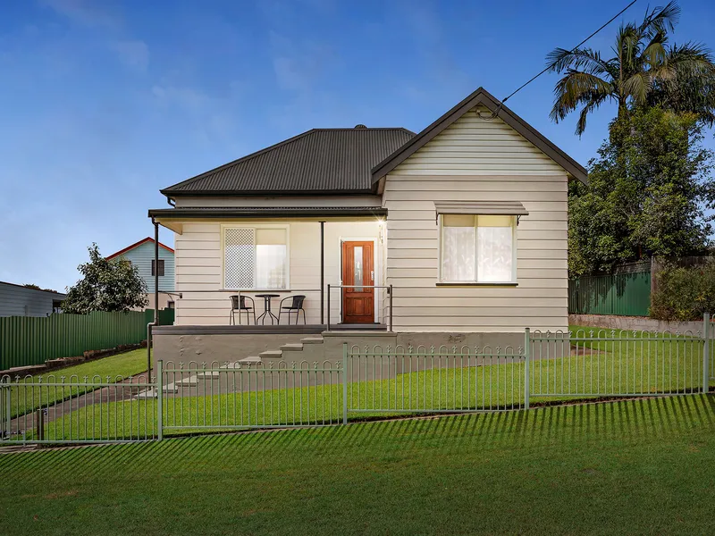 Incomparably neat & well loved home on a large block