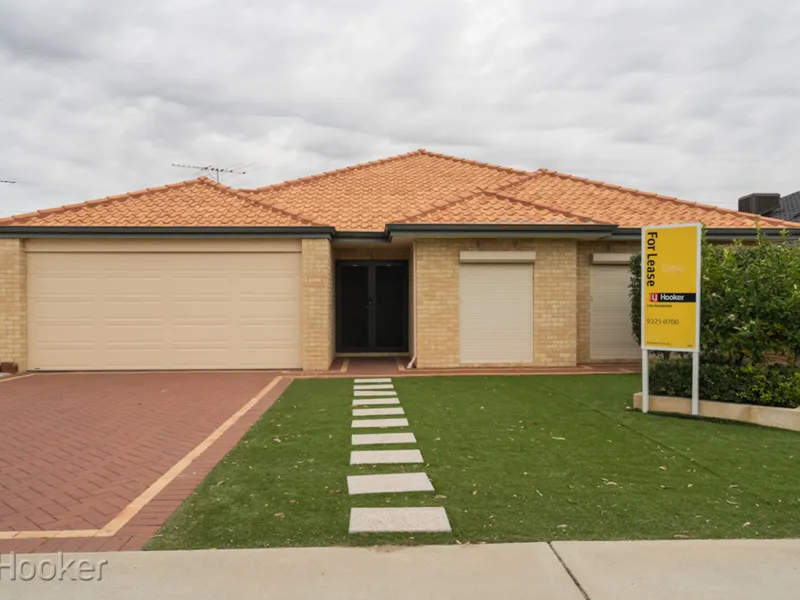 A PEACEFUL PARKVIEW FAMILY HOME