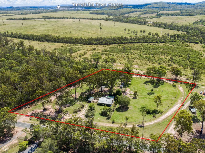 High & Level 5 Acre Lifestyle Property with Horse Facilities