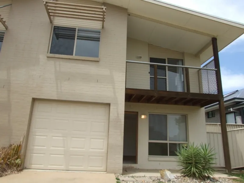 Spacious & Inviting Townhouse in Valla Beach